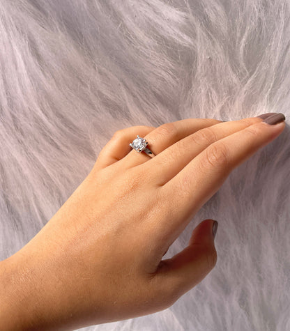 Adjustable Solitaire Ring